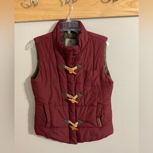 Legendary Whitetails Women's Burgundy Puffer Vest MED